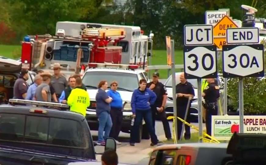 Teška saobraćajna nesreća u SAD-u: Poginule četiri sestre i njihovi muževi
