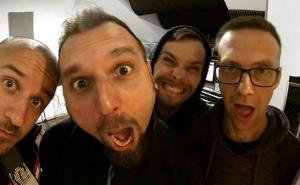 Poslušajte bend BruhuUhu