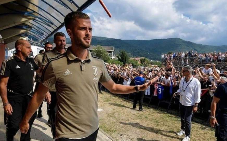 Pjanić se oglasio uživo na Instagramu, gledalo ga 4.000 fanova