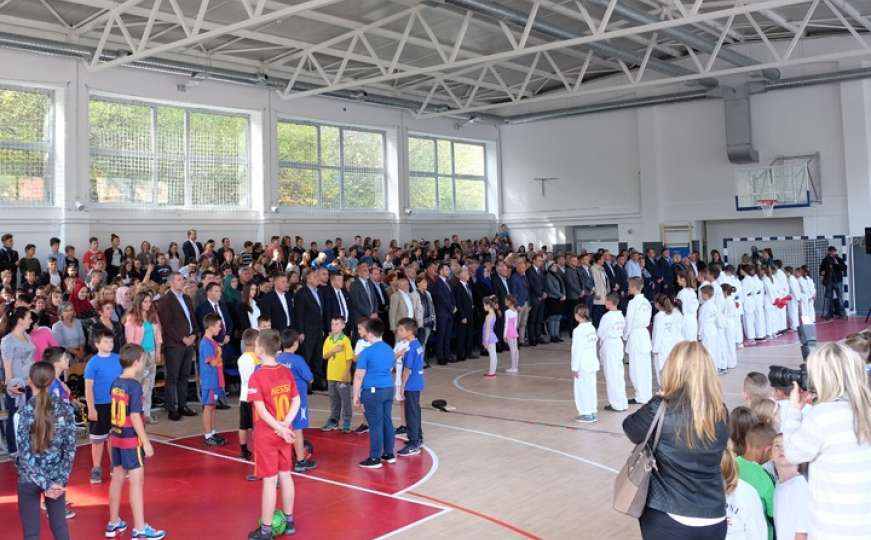Investicija vrijedna 1,2 miliona KM: Škola u Dobroševićima dobila sportsku salu