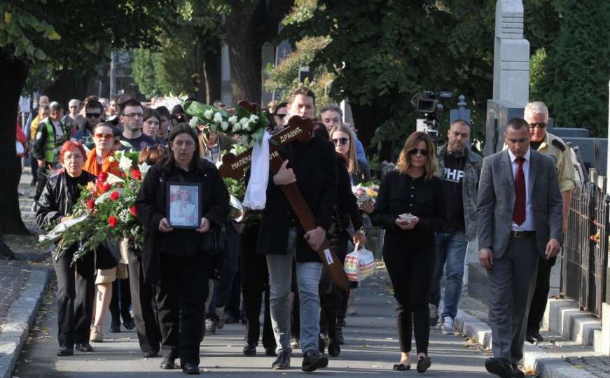 Svi su je voljeli: Milena Dravić sahranjena u Aleji zaslužnih građana u Beogradu