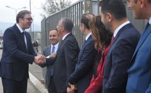"Hvala ti, brate Turčine": Vučić obišao gradilište fabrike i pozvao Erdogana