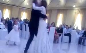 Prvi ples "ponio" mladence iz BiH: Razigrana djevojčica nokautirana