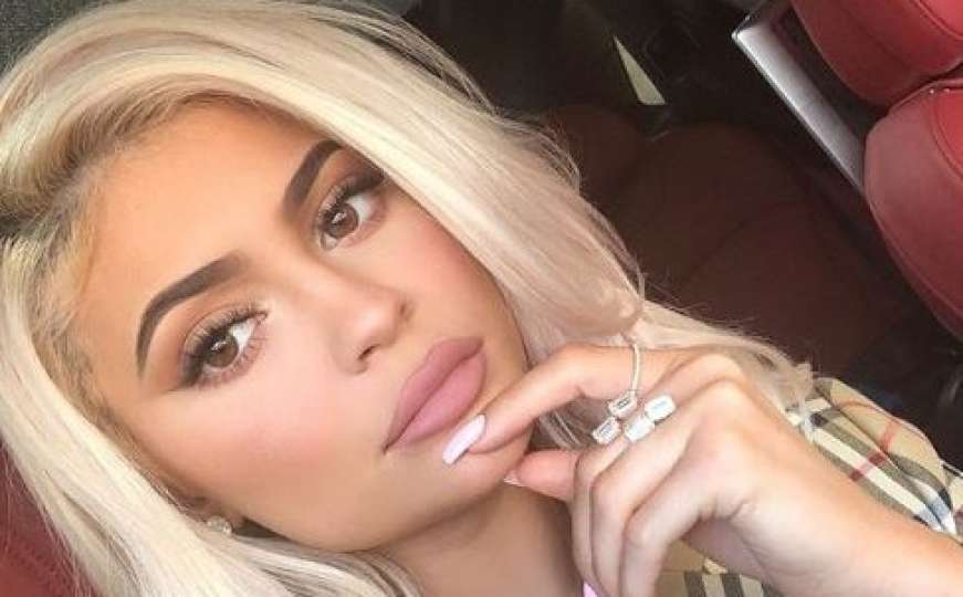 Kylie Jenner na sudu zbog make-up kolekcije