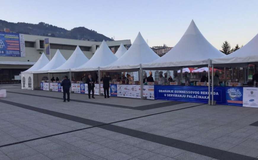 Skenderija: Počela priprema 13.000 palačinaka za Guinnessov rekord