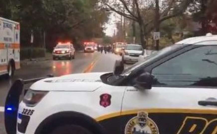 Pittsburgh: Priveden napadač koji je u sinagogi ubio osam vjernika