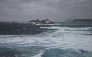 Veliko nevrijeme na Jadranu: Valovi dostižu i do sedam metara visine