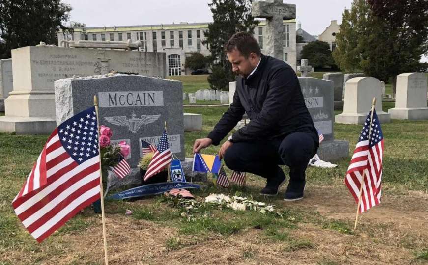 Bio je veliki prijatelj BiH: Senator John McCain dobit će ulicu ili trg u Sarajevu