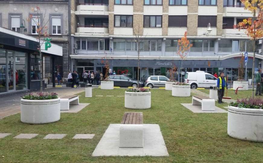 Umjesto parkinga: Ozelenio plato ispred Pozorišta mladih u Sarajevu