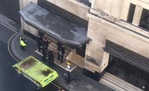Drama u Londonu: S mačetom upao u zgradu Sonyja 