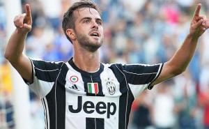 Oglasio se i Miralem Pjanić o dolasku Nurmagomedova u Sarajevo