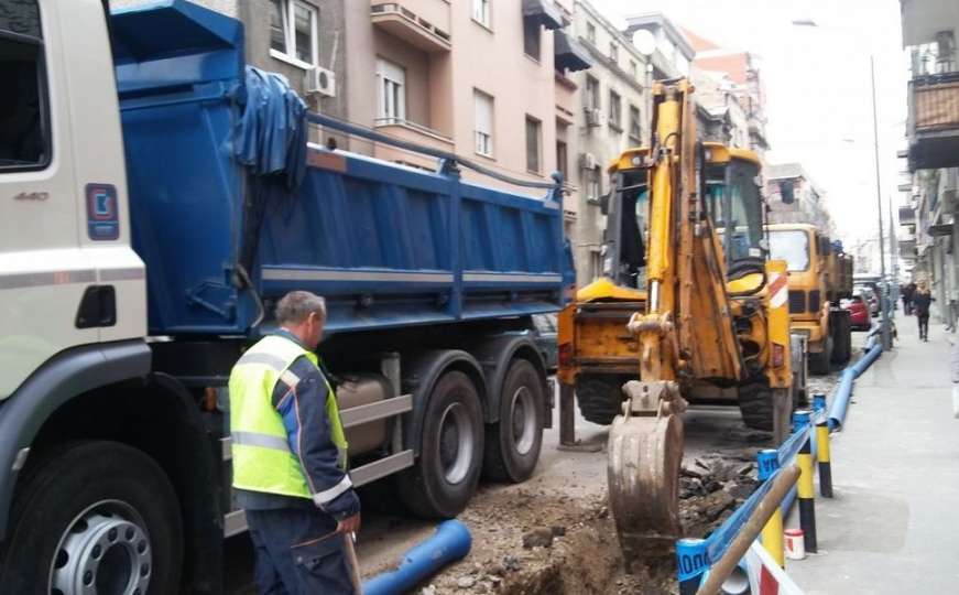 Pukla glavna cijev, kvarovi na mreži...: Ko sve danas neće imati vodu u Sarajevu
