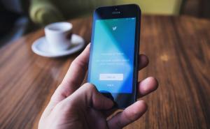 Twitter izbrisao više od 10.000 naloga uoči američkih izbora