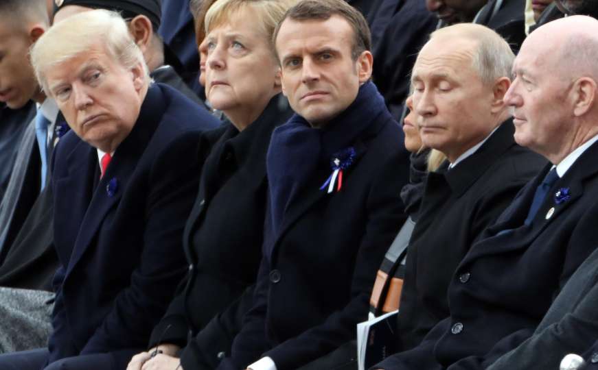 Moć se sastala u Parizu: Pogledajte susret i pozdrav Putina i Trumpa