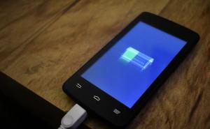 Google otkrio kako produžiti trajanje baterije na smartphoneu