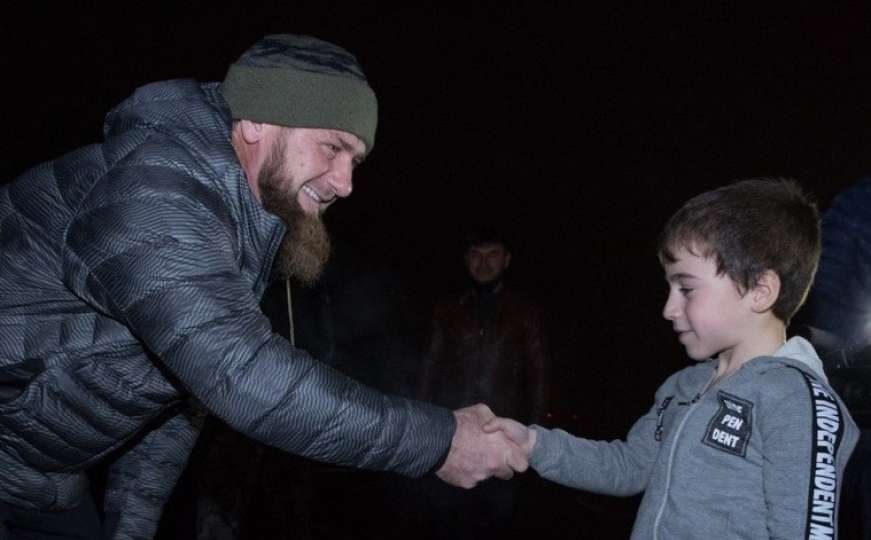 Čečensko čudo od djeteta: Fantastičan poklon Ramzana Kadirova za Rahima Kurieva