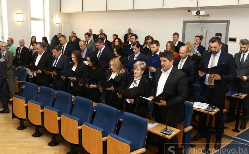 Počela sjednica Skupštine Kantona Sarajevo, ovo su imena novih zastupnika