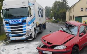 Nakon sudara automobila i kamiona u Rajlovcu dvije osobe prevezene na KUM