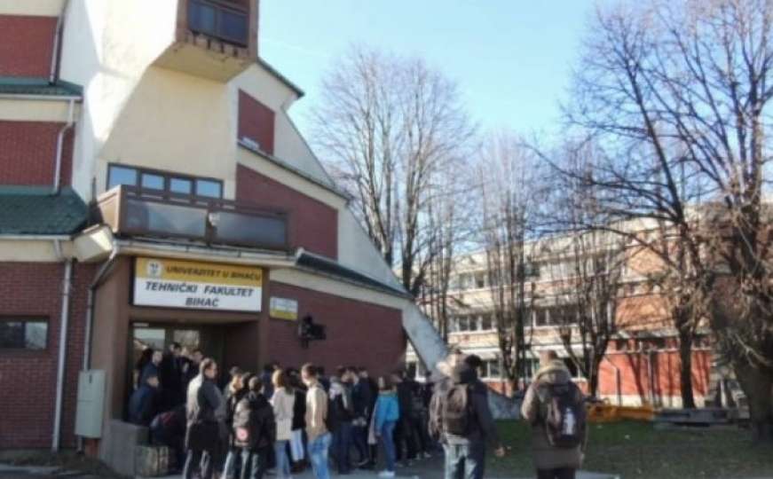 Studenti Tehničkog fakulteta u Bihaću protestovali zbog hladnih učionica