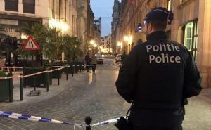Policajac izboden nožem u centru Brisela, napadač teško ranjen
