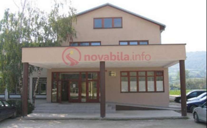 Srednja škola Travnik zavijena u crno: Dvije učenice preminule isti dan