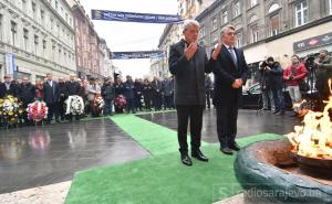 Dan državnosti BiH: Džaferović i Komšić položili cvijeće ispred Vječne vatre