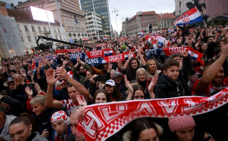 Hiljade navijača na dočeku Davis Cup reprezentacije Hrvatske u Zagrebu