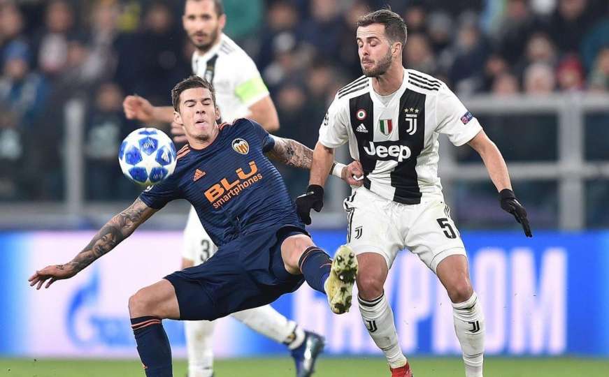 Pjanić sa Juventusom među 16 najboljih, Roma nemoćna bez Dijamanta