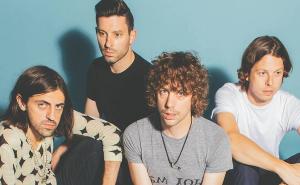 Razorlight - Carry Yourself