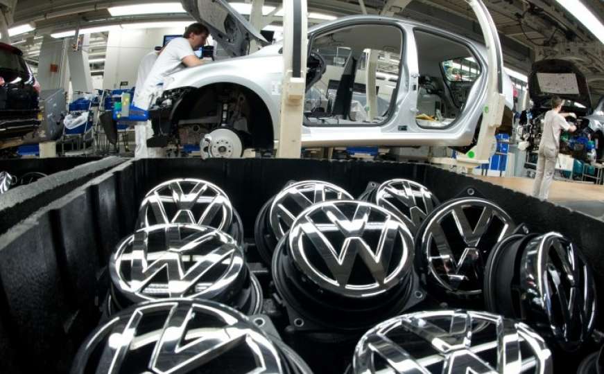 Oko 28.000 vlasnika dizel vozila tužilo Volkswagen