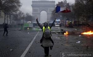Protesti: Teško oštećen Slavoluk pobjede u Parizu, šteta milionska