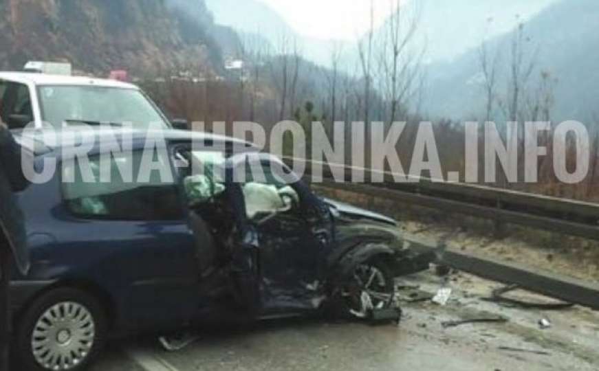 Težak udes na putu Sarajevo-Pale: U sudaru tri vozila povrijeđena jedna osoba