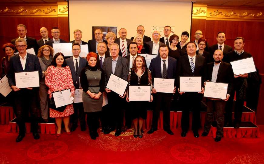 Prvi u BiH: UKC Tuzla dodijeljena akreditacija za kvalitet