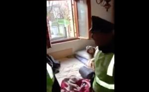 Migranti provalili u privatni posjed: Objavljen snimak kako ih je policija pronašla