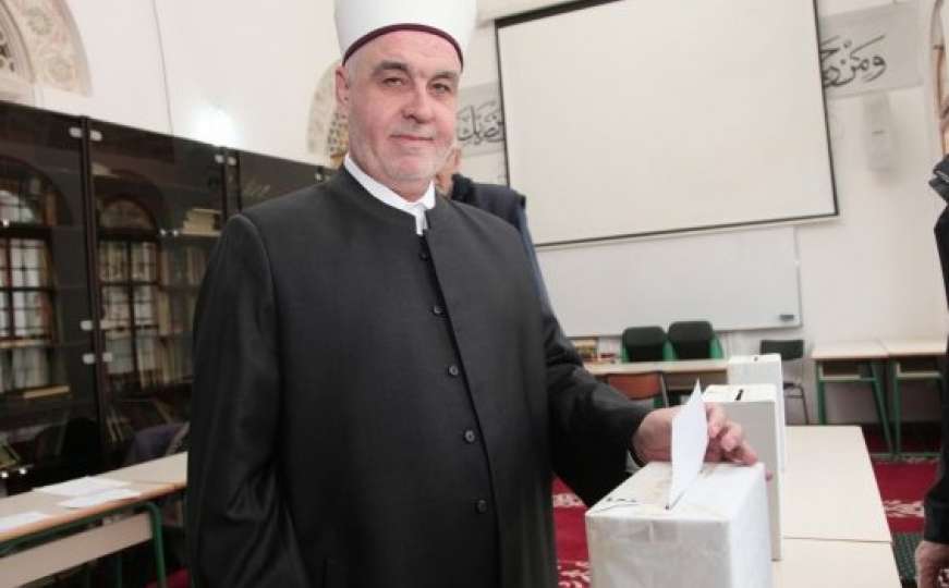 Reisu-l-ulema Kavazović glasao u Carevoj džamiji