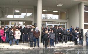 Novi Travnik: Na stotine građana oplakuju mladost koju je u crno zavio pijani vozač