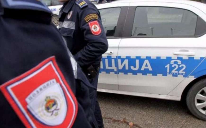 Vozač poginuo nakon slijetanja automobila u Istočnom Sarajevu