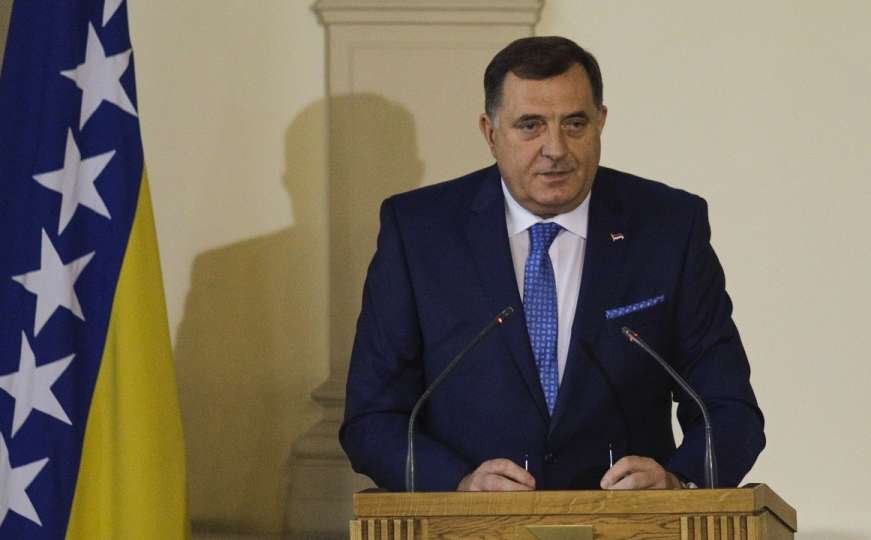 Dodik: Bit će sjednica ukoliko u sali ostane samo jedna zastava BiH