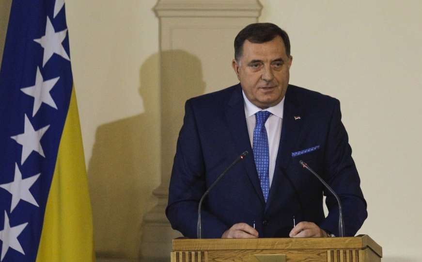 Dodik novinaru na pitanje o cijeni goriva: Kupi žuti prsluk i hodaj po Bosni