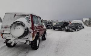 Vozila blokirana: Zbog snježnih nanosa zatvorena cesta Rakitno – Blidinje