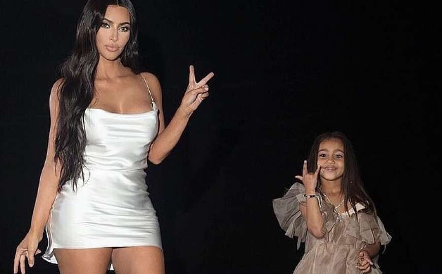 Kao model i majka: Kim Kardashian pozirala kćerkici, objava oduševila fanove