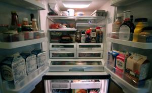 Kako ukloniti neugodan miris iz frižidera?