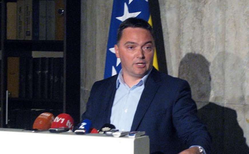 Staša Košarac: Smijeniti Zvizdića jer je uporedio Dodika s Hitlerom i Čaušeskuom