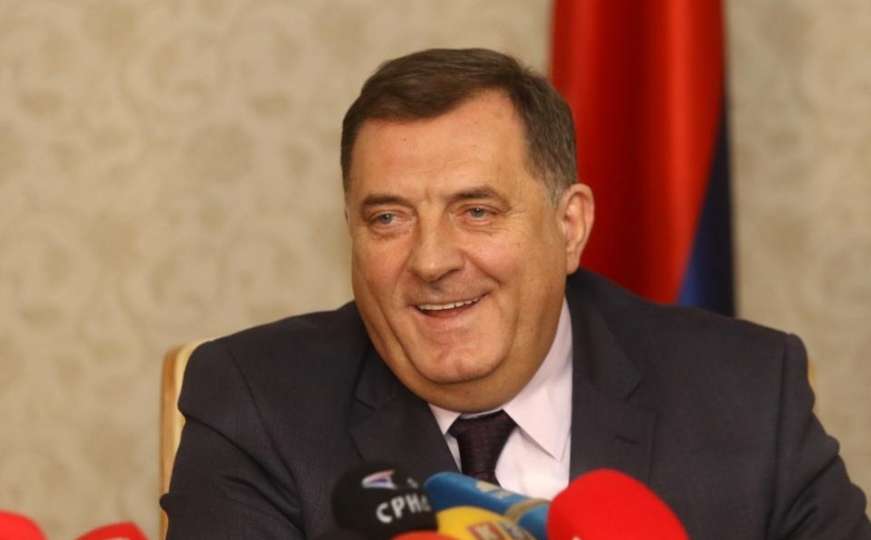 Humanitarna noć: Pogledajte kako je Milorad Dodik dočekao Nedu Ukraden