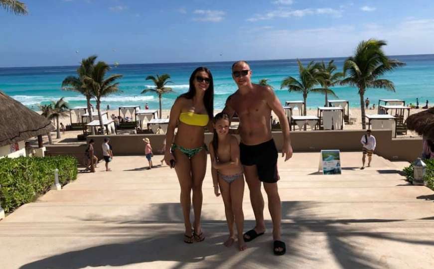 Nakon Amerike: Ibričić sa atraktivnom suprugom uživa na plažama Meksika