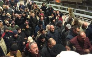 Hiljade ljudi u šetnji s Davorom Dragičevićem ulicama Banja Luke