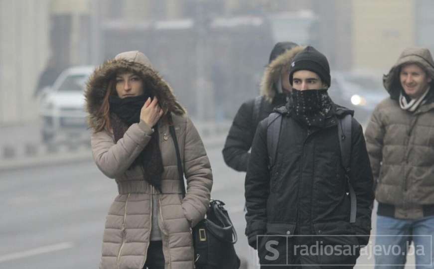 Zrak u Sarajevu ponovo nezdrav, građani moraju smanjiti boravak na otvorenom