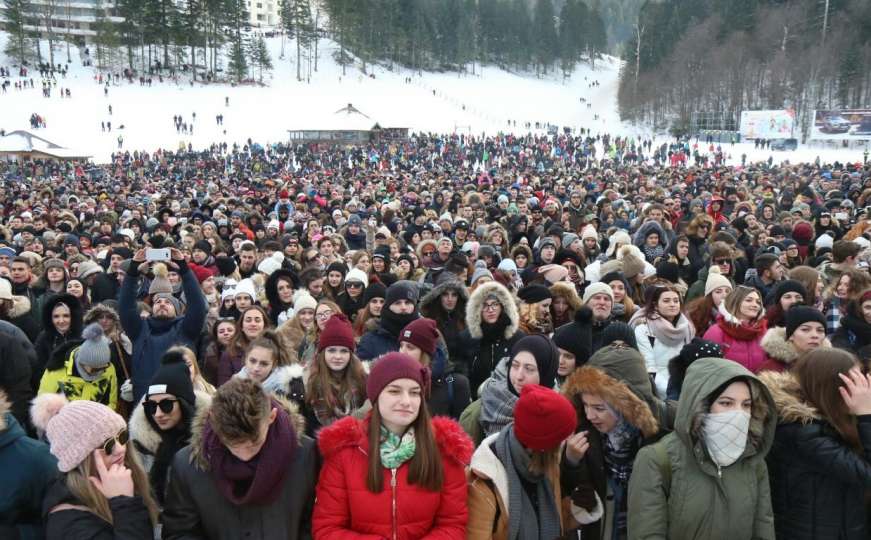 Bijelo dugme na Bjelašnici nakon 31 godinu: Više od 20.000 ljudi pjevalo uglas
