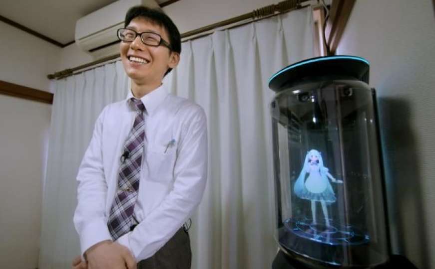"Unijela je boju u moj život": Japanac se vjenčao s - hologramom