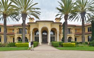 Villa De Madre: Raj za kolekcionare automobila